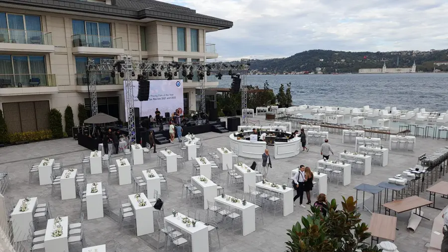 Open-air set-up