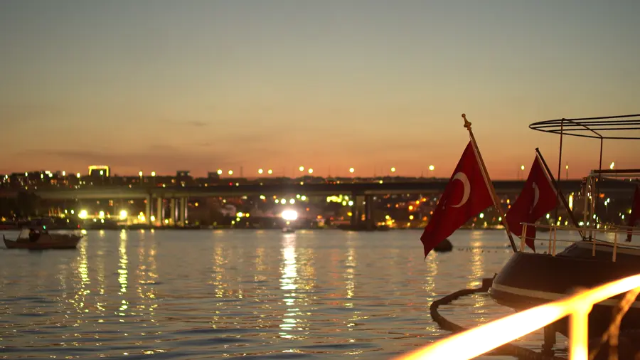 Bridging Worlds Istanbul · 7